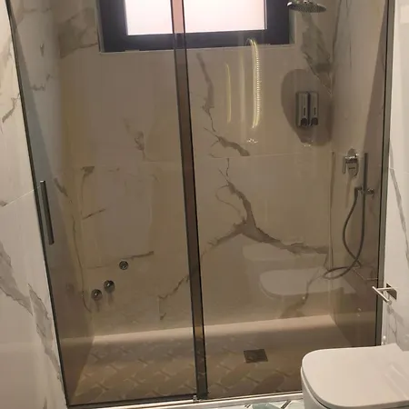 Strettorooms Apartment