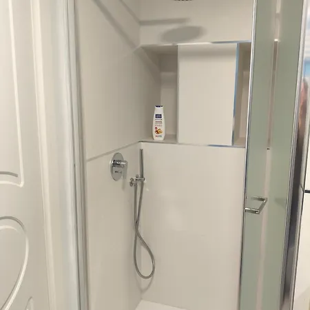 Strettorooms Apartment *